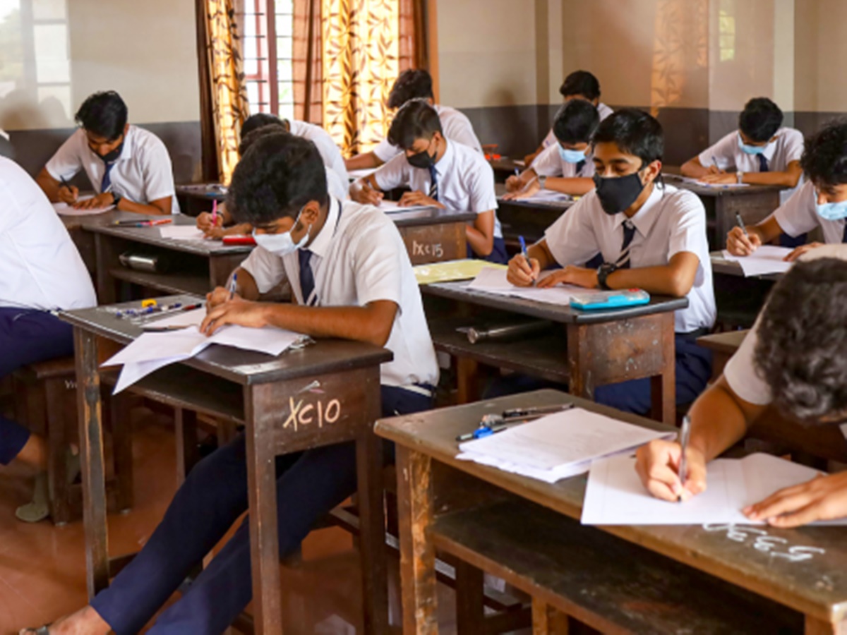 Andhra Pradesh: విద్యార్థులకు గమనిక.. పదో తరగతి పరీక్షల హాల్ టిక్కెట్లు విడుదల