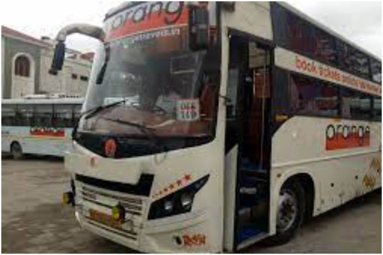 Bus Accident: ఆర్టీసీ బస్సుని ఢీకొన్న ఆరెంజ్ ట్రావెల్స్ బస్సు