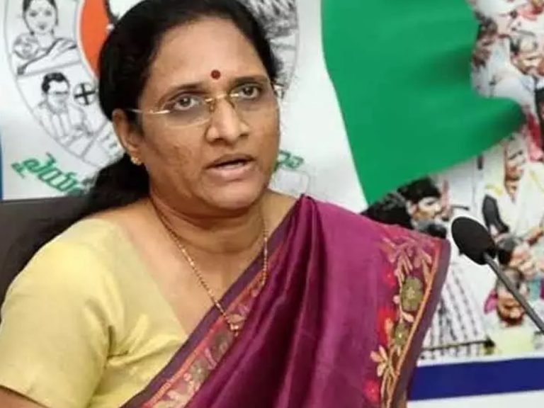 Vasireddy Padma: చంద్రబాబుకు పరామర్శించడం తెలియదా? మానవత్వం లేదా?