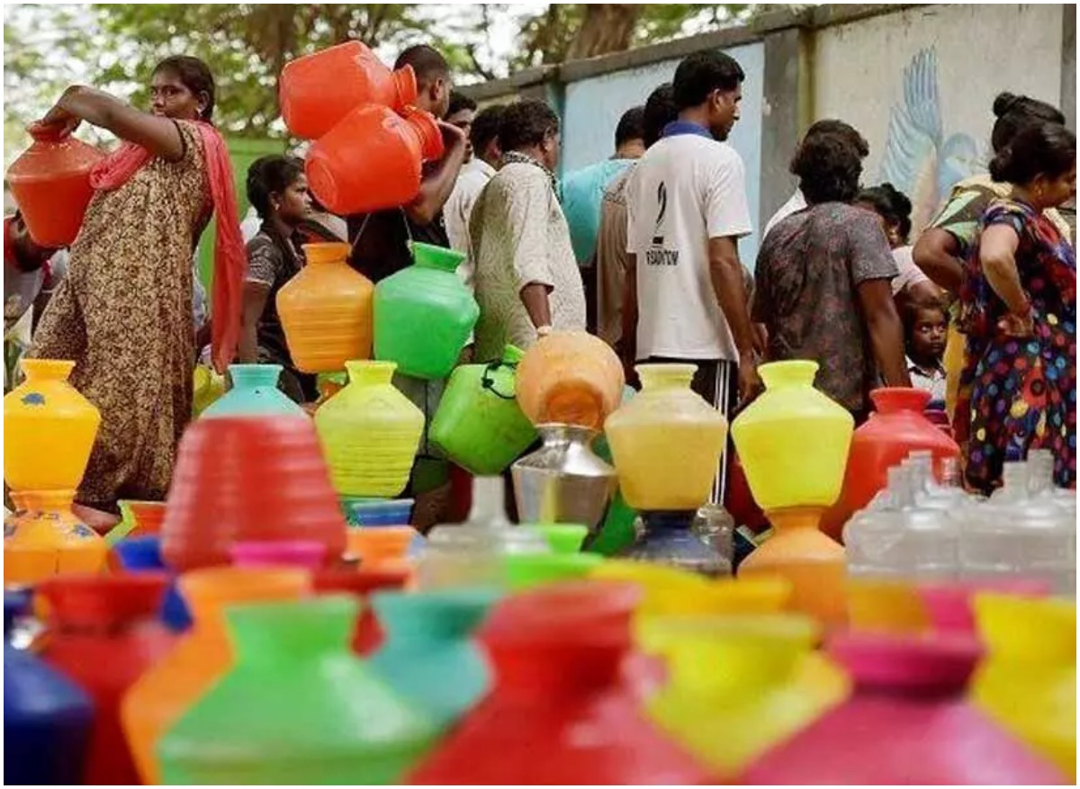 Water Crisis: గోదారి చెంత వున్నా.. గుక్కెడు నీటికి కష్టాలు