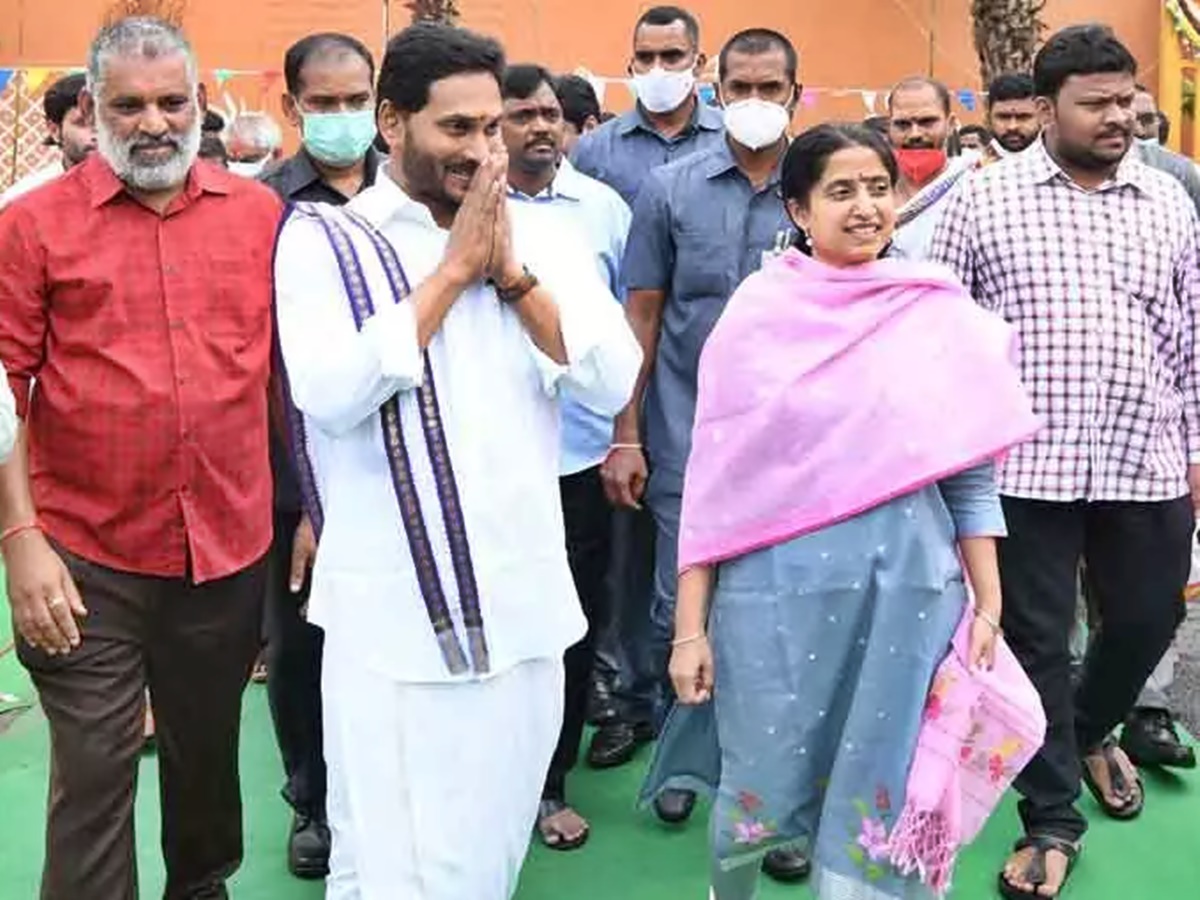 Ugadi Panchangam: ఏపీలో మళ్లీ వైసీపీ ప్రభుత్వమే వస్తుంది