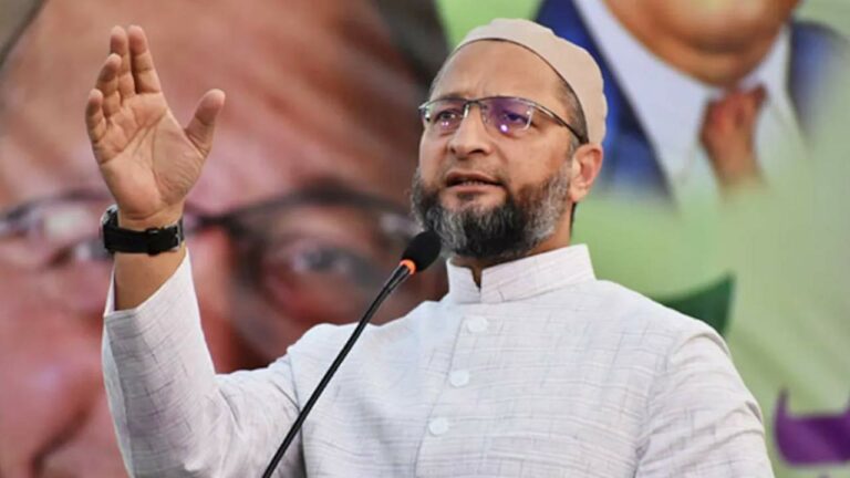 Asaduddin Owaisi : సంఘ్ ఈ దేశాన్ని చీకట్లోకి నెట్టేయాలని చూస్తోంది