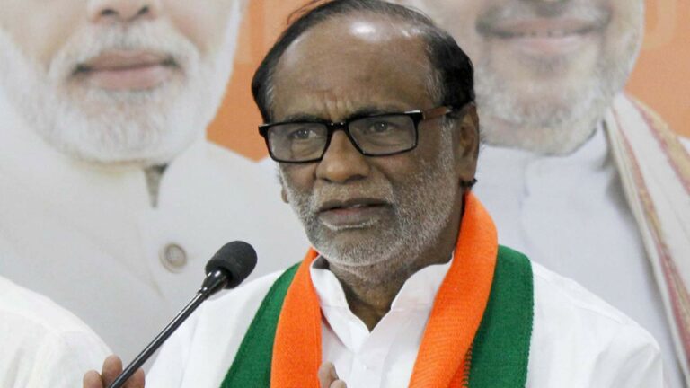 Dr K.Laxman: కొట్లాడి తెచ్చిన తెలంగాణ కల్వకుంట్ల కుటుంబం కోసమా?