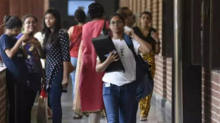 Education: ఆలస్యంగా ఇంటర్ విద్యా సంవత్సరం ప్రారంభం..