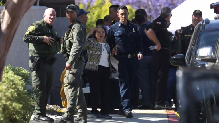 Gun Fire : అమెరికాలో మళ్లీ పేలిన తూట.. ఇద్దరు మృతి