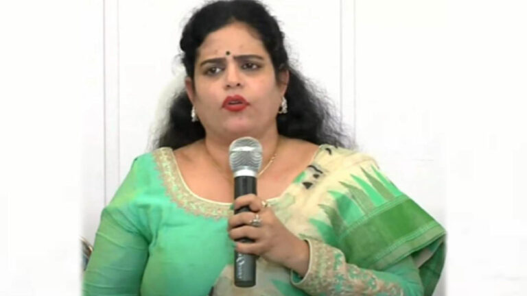 Karate Kalyani: అజ్ఞాతం వీడిన కరాటే కల్యాణి.. సంచలన వ్యాఖ్యలు..