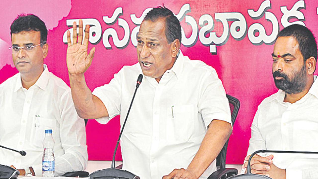 Malla Reddy: The KCR government is coming to the country.