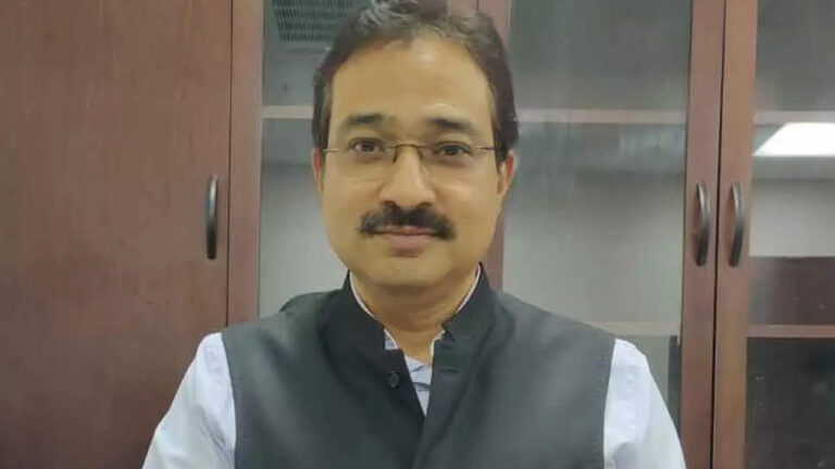 AP SEC: ఏపీ ఎన్నికల ప్రధానాధికారిగా ముఖేష్ కుమార్ మీనా..