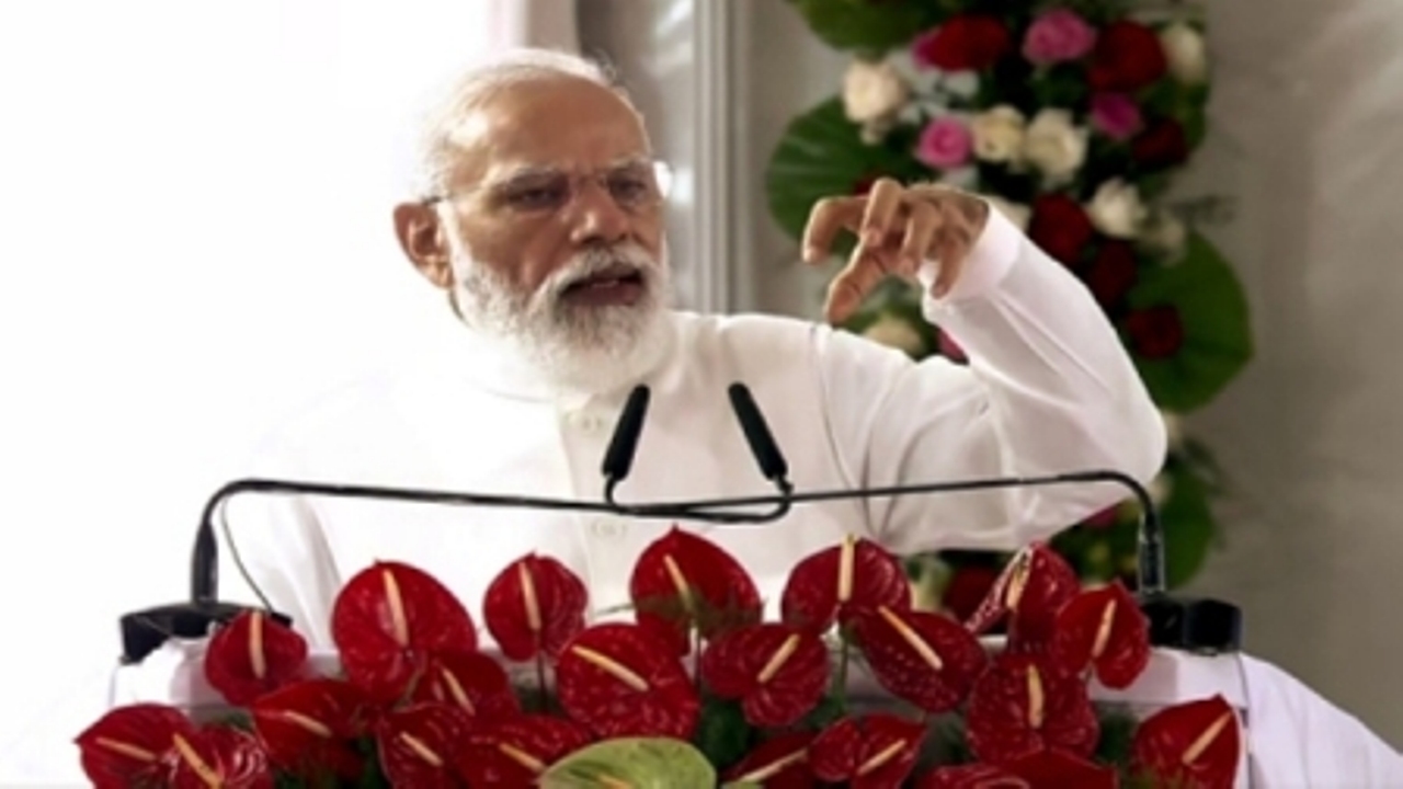 PM Modi: చెన్నై టూ కెనడా, మధురై టూ మలేషియా… తమిళం శాశ్వతం