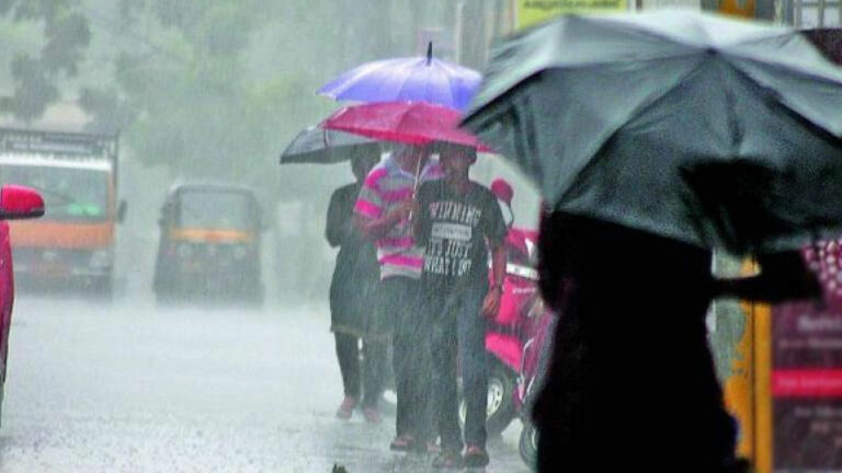 Weather Update: తెలుగు రాష్ట్రాలకు భారీ వర్ష సూచన..