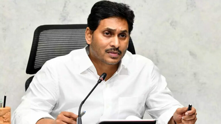 YS Jagan: గడప గడపకు ప్రభుత్వం.. సీఎం ఆసక్తికర వ్యాఖ్యలు