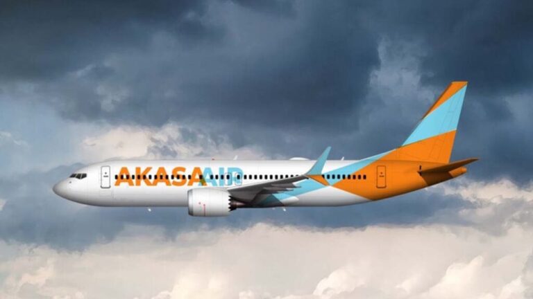 Akasa Air: వచ్చే నెలలో ‘ఆకాశ’ విమానం టేకాఫ్.. ఫస్ట్ లుక్ విడుదల