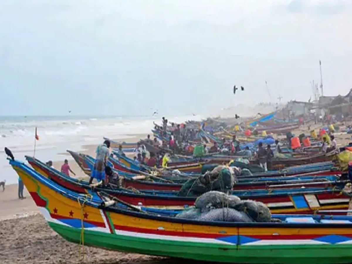 Asani Cyclone:  అలర్ట్.. అన్ని పోర్టుల్లో రెండో నంబర్ ప్రమాద హెచ్చరికలు