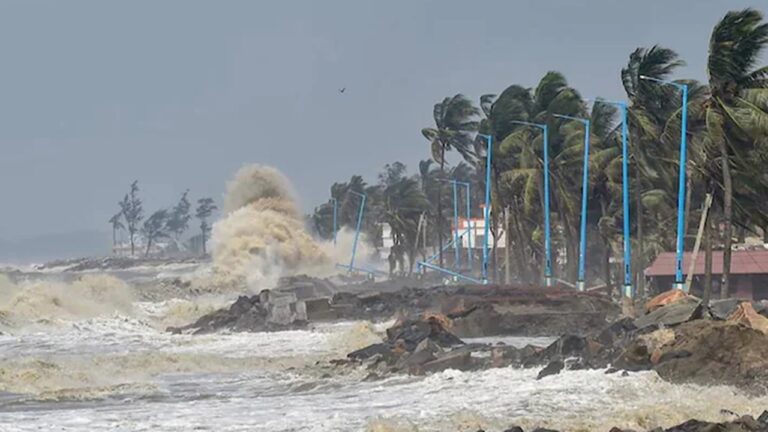 Asani: బలహీనపడిన తుఫాన్.. నర్సాపురం వద్ద తీరం దాటే అవకాశం