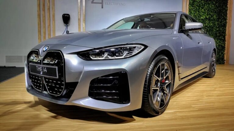 BMW i4: కొత్త ఈవీని లాంచ్ చేసిన బీఎండబ్ల్యూ… ఒక్కసారి ఛార్జ్ చేస్తే 590 కి.మి రేంజ్