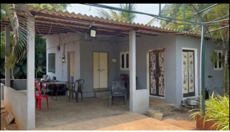 Police Corruption: పేకాట రాయుళ్ల పట్టివేతలో పోలీసుల చేతివాటం