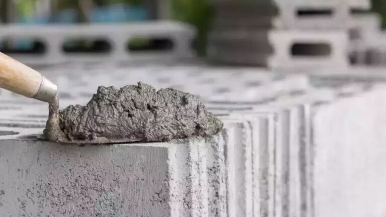 Cement Prices: సామాన్యుడికి ఊరట.. తగ్గనున్న సిమెంట్ ధరలు