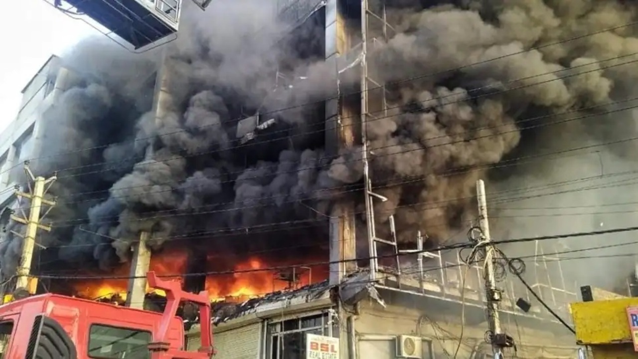 Delhi Fire Accident: ఢిల్లీ అగ్నిప్రమాదంలో 27 మంది మృతి..
