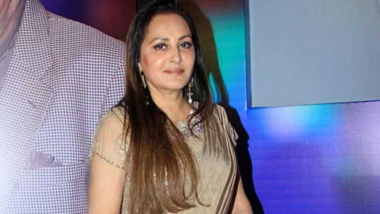 Jayaprada: తెలుగు రాజకీయాల్లోకి అడుగుపెడతా