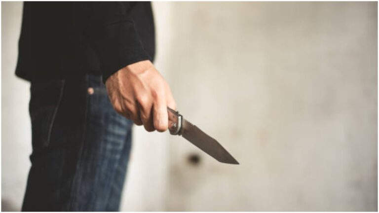 RangaReddy courts: కత్తితో కోర్టులోకి.. ఆతర్వాత ఏమైంది?