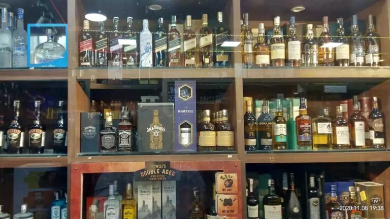 Liquor Rates: తెలంగాణలో భారీగా పెరిగిన మద్యం రేట్లు