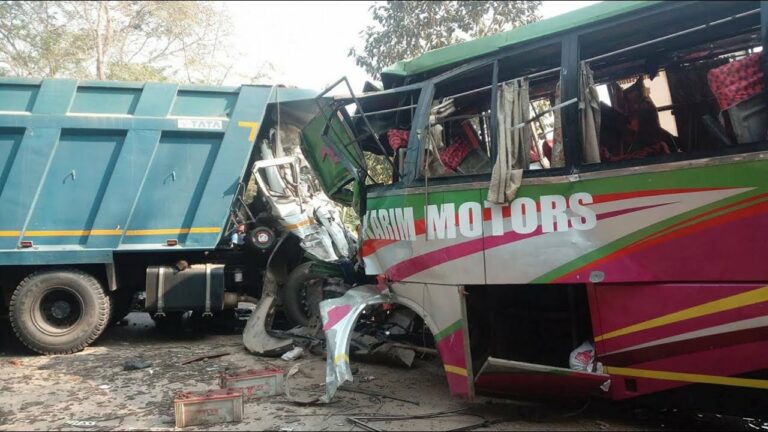 Road Accident: యూపీలో ఘోర రోడ్డు ప్రమాదం.