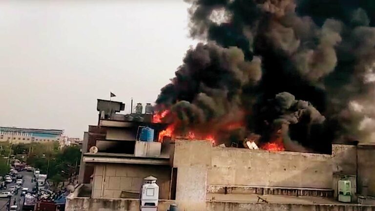 Delhi Fire Accident: ఢిల్లీలో మరో అగ్ని ప్రమాదం