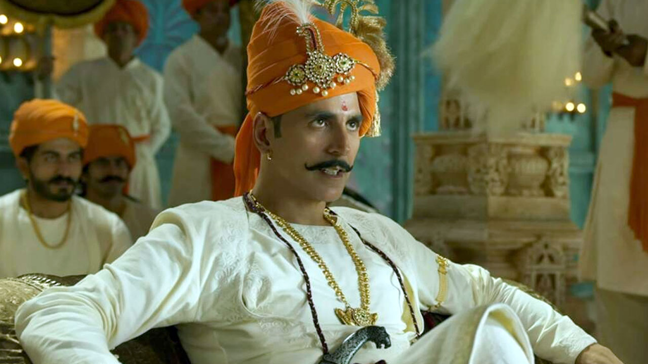 Prithiviraj: ఆ స్టార్ హీరో స్థానంలో అక్షయ్ కుమార్..?