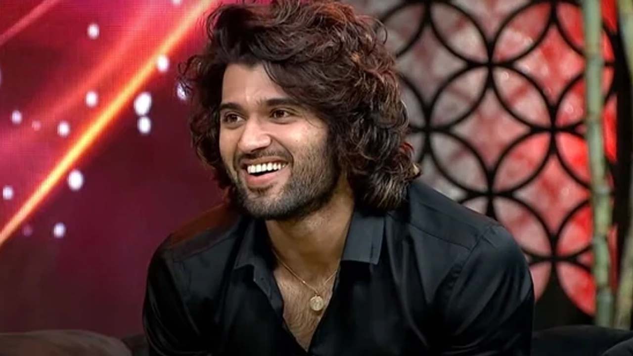 vijay devarakonda : రౌడీ కోసం మరో డైరెక్టర్.. మరి సుకుమార్..!