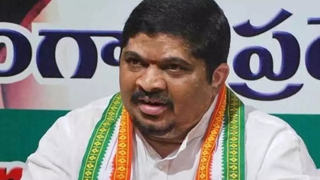 Ponnam Prabhakar: ఒక్క కేసీఆర్ కే ఈడీ నోటీసులు ఇంకా రాలేదు.