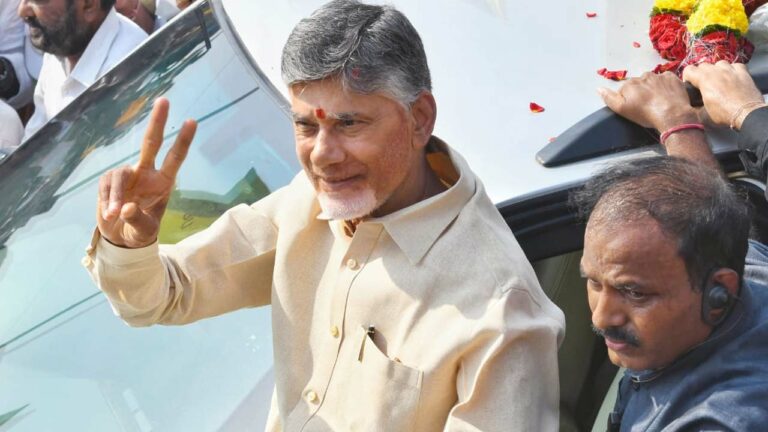 Chandrababu: రాష్ట్రంలో సైకో పాలన.. పిచ్చోడి చేతిలో రాయిలా పరిస్థితి..!