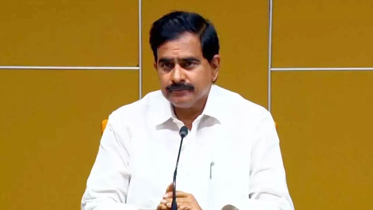 Devineni Uma : ఆ విషయంలో జగన్ జైలు కెళ్లడం ఖాయం