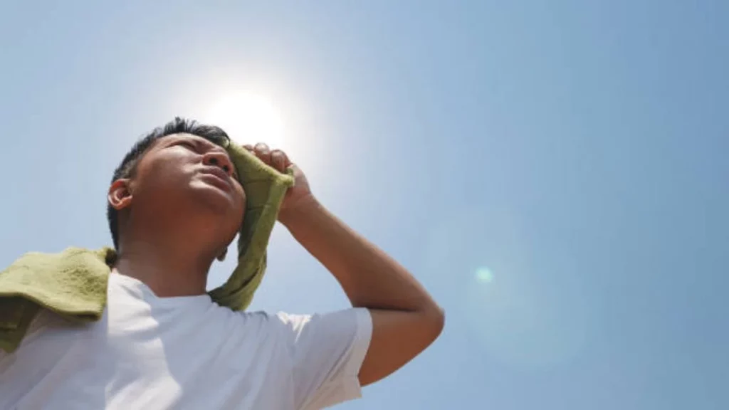 Heres How To Prevent A Heatstroke In Summer