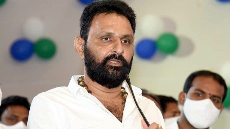 Kodali Nani : టీడీపీ నేతలకు చిన్న కర్మకు, పెద్ద కర్మకు తేడా తెలియదు