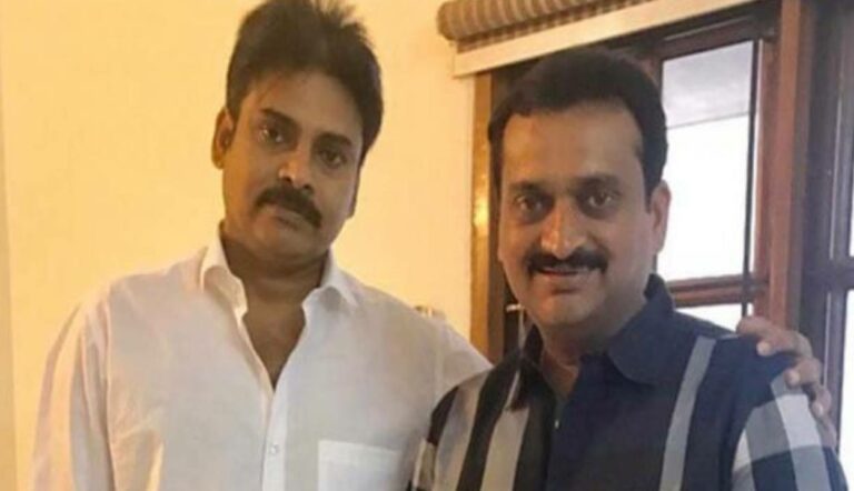 Bandla Ganesh: పెద్దలకు నమస్కారం మన సంస్కారం రా లఫూట్..