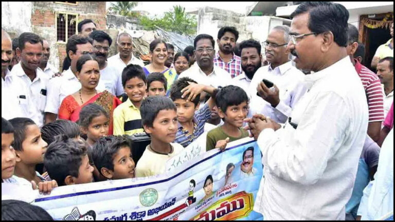 Niranjan Reddy: త్వరలోనే ఇంగ్లీష్ మీడియంలో విద్యనందించేందుకు చర్యలు