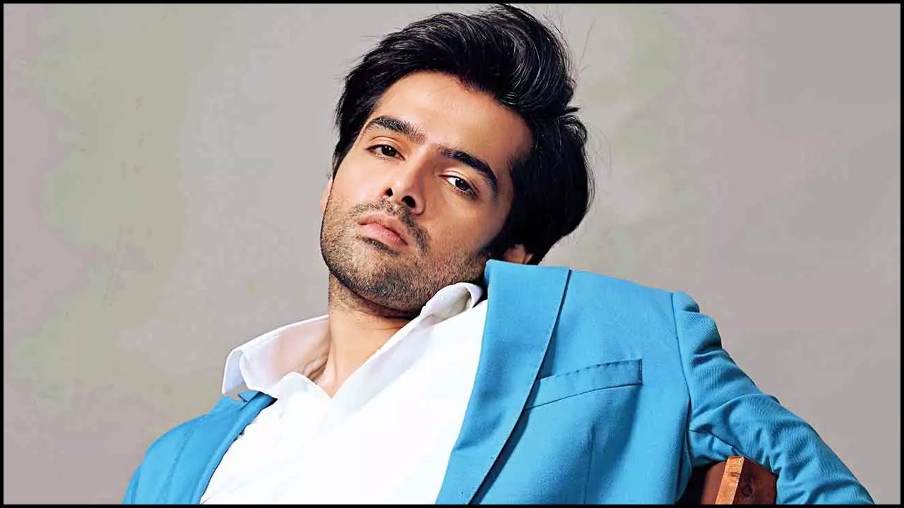 Ram : రామ్ కోసం రంగంలోకి క్రేజీ హీరో..?