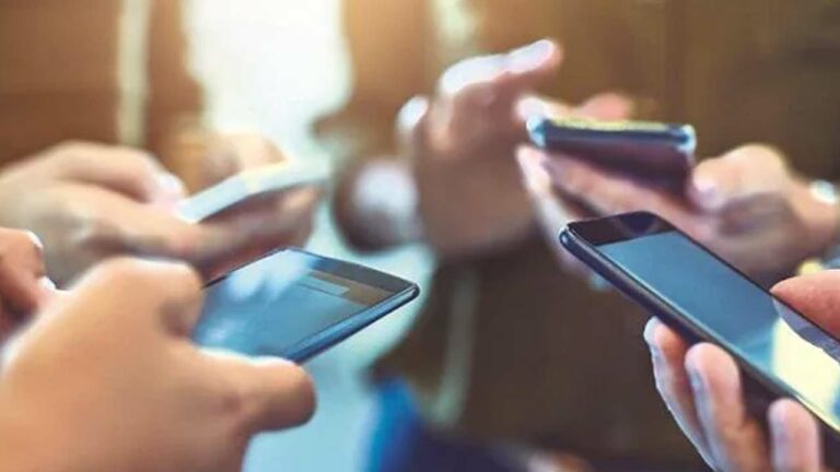 TRAI: జియో, ఎయిర్‌టెల్‌ దూకుడు.. వొడాఫోన్‌ బేజారు..!