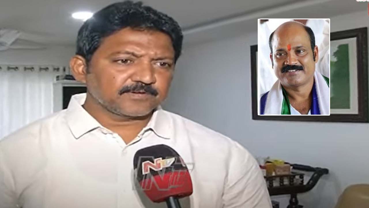 Vallabhaneni: యార్లగడ్డవి రంగుల కలలు.. ఆయనదేమైనా మహేష్ బాబు ముఖమా..?