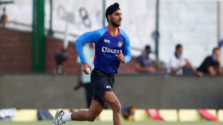 IND Vs SA: టీమిండియాలో మార్పు.. అవేష్ ఖాన్ అవుట్.. అర్ష్‌దీప్ సింగ్ ఇన్..!!