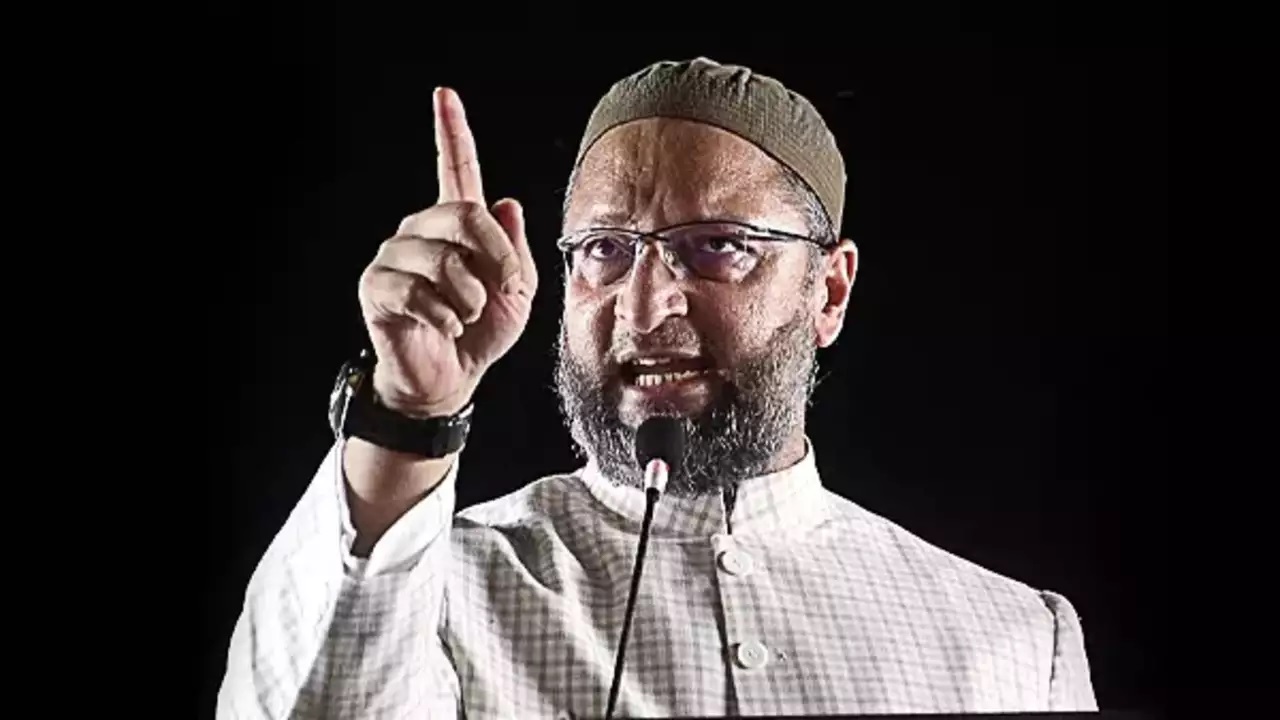 Asaduddin Owaisi: Maharashtra politics is like a 