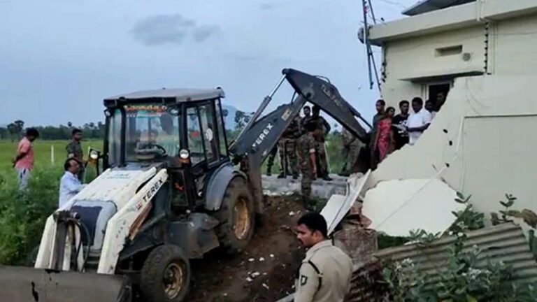 Ayyanna Patrudu Issue: నర్సీపట్నంలో టెన్షన్.. టెన్షన్