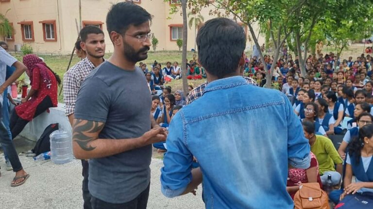 Balmoori Venkat: బాసర ట్రిపుల్‌ ఐటీకి శాశ్వత వీసీని నియమించాలి