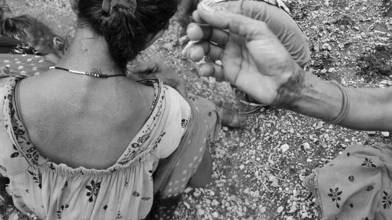 Chalo Pragathi Bhavan: ఉద్రిక్తత.. పోడు రైతులను అడ్డుకున్న పోలీసులు