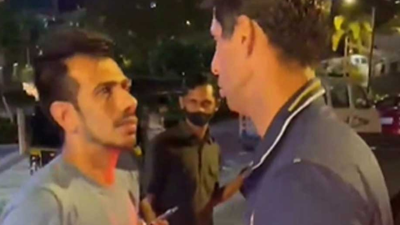 Viral Video: తాగిన మైకంలో రోడ్డు మీద రచ్చ చేసిన చాహల్, నెహ్రా