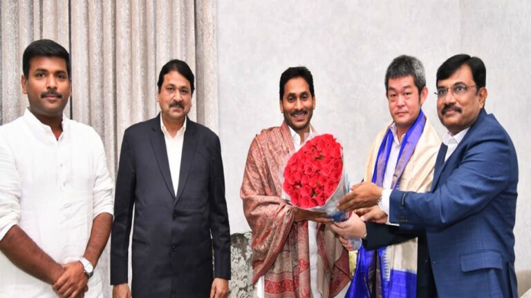 Andhra Pradesh: సీఎం జగన్‌ను కలిసిన ఏటీసీ టైర్స్ కంపెనీ ప్రతినిధులు