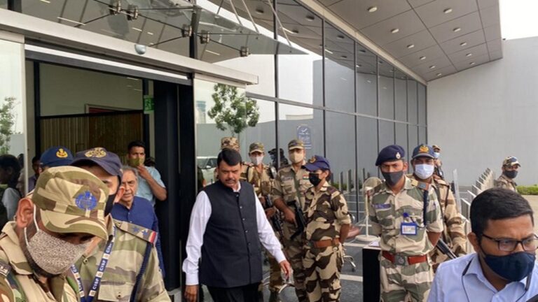 Maharashtra Politics: ఢిల్లీకి చేరిన మహారాష్ట్ర రాజకీయం