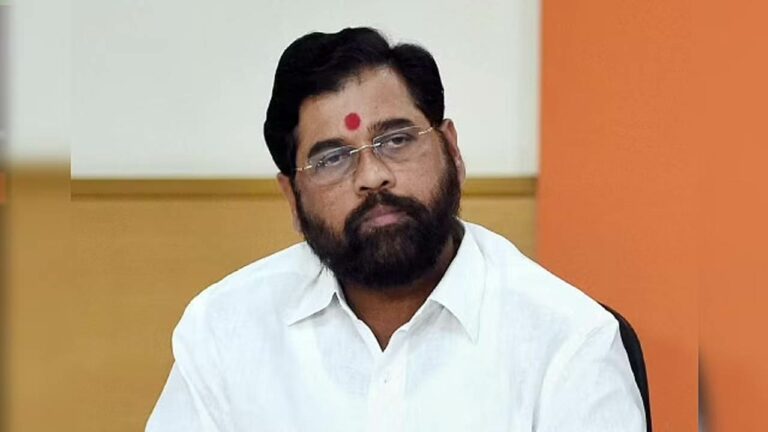 Breaking : రాడిస‌న్ బ్లూ హోట‌ల్ ముందు టీఎంసీ కార్యక‌ర్తల నిర‌స‌న