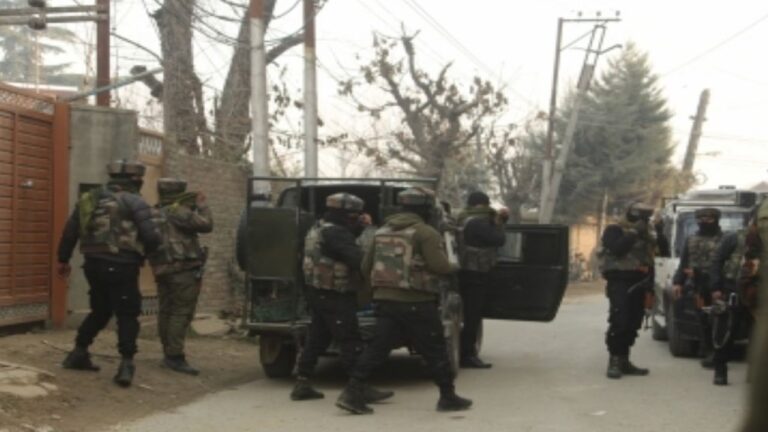 Encounter: షోపియాన్ జిల్లాలో కాల్పుల మోత.. ఇద్దరు ఉగ్రవాదులు హతం