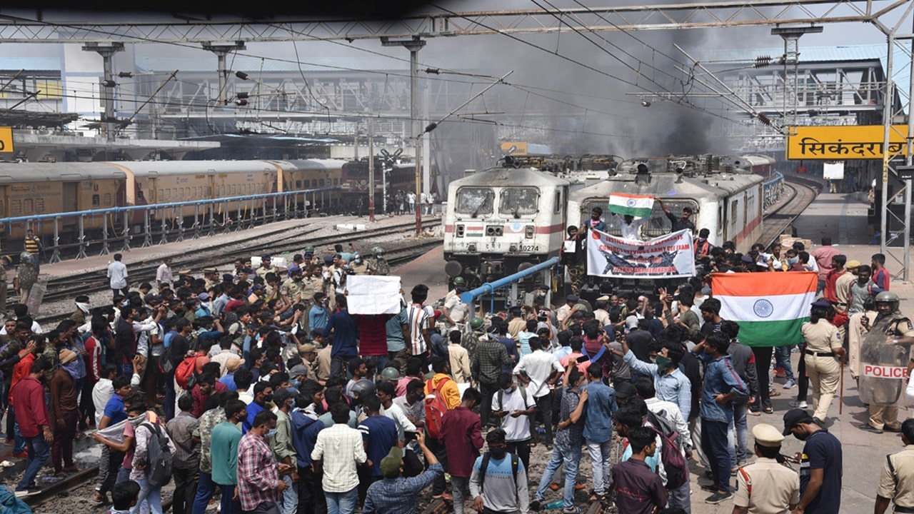Agnipath Protests: సికింద్రాబాద్ రైల్వేస్టేషన్ అల్లర్లపై నిజనిర్ధారణ కమిటీ